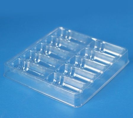 Envases de plástico médico con varios tamaños